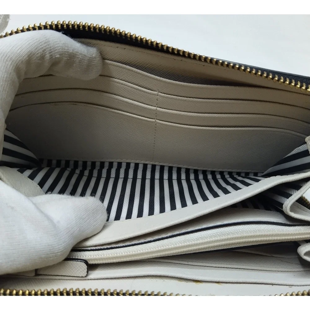 Kate Spade New York Black White Leather Zip Around Credit Wallet